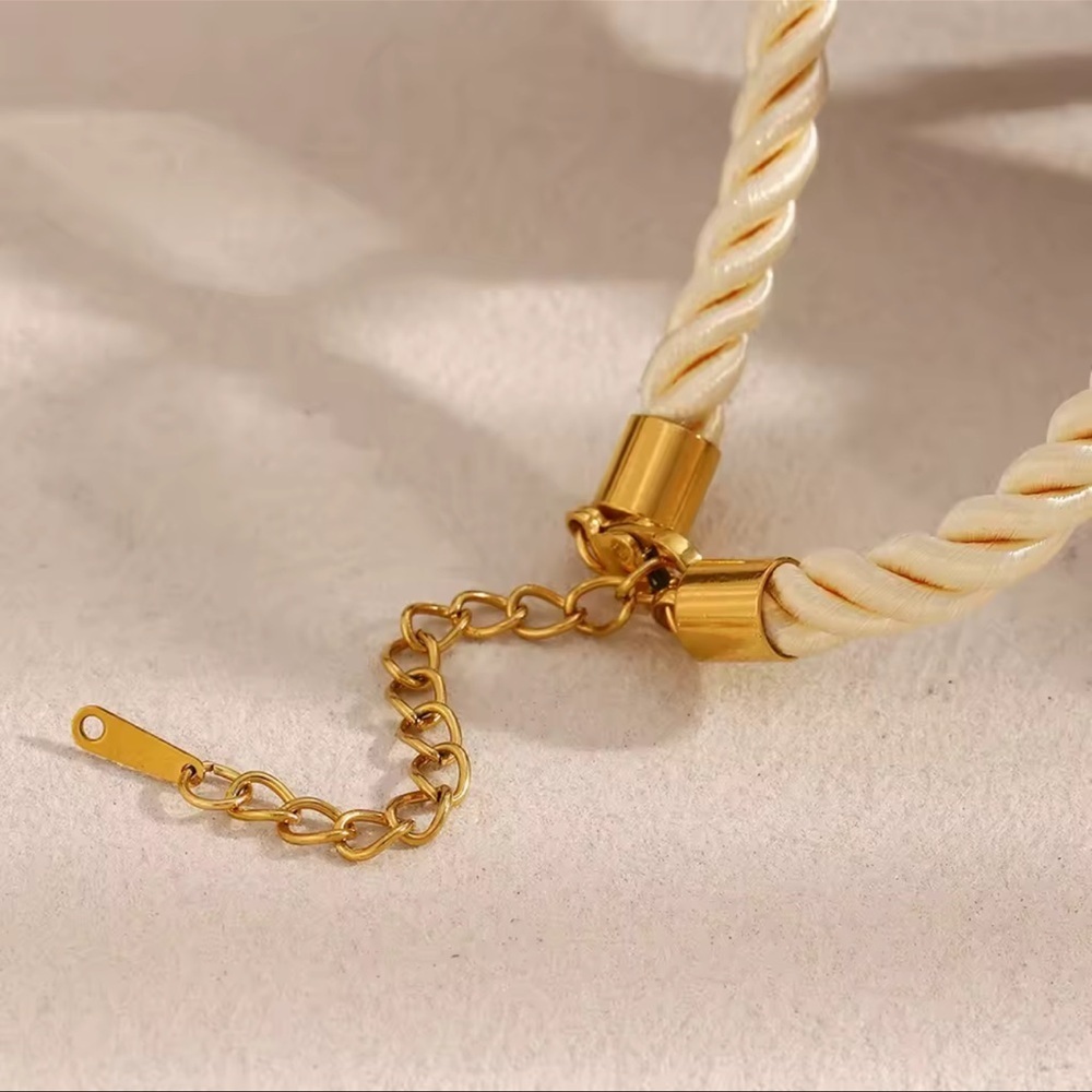 Starfish Seashell 18K Gold Stainless Steel Waterproof Pendant Necklace - Picture 5 of 10